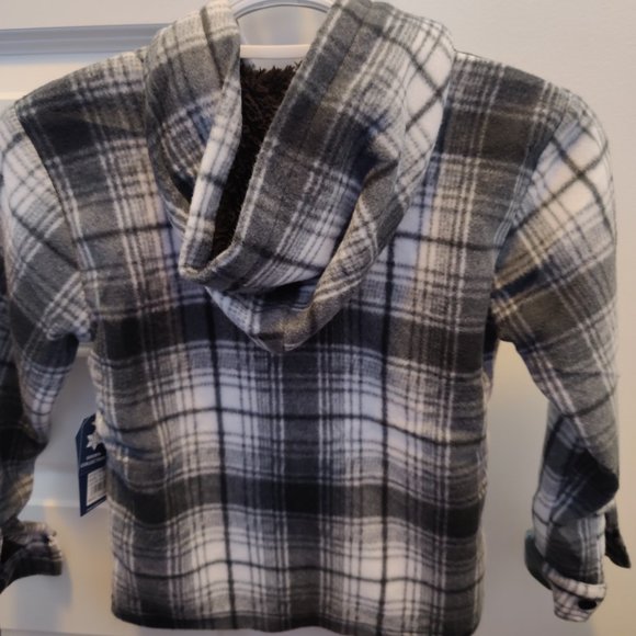 BNWT Hooded Flannel Shirt with Sherpa Lining - Picture 2 of 5